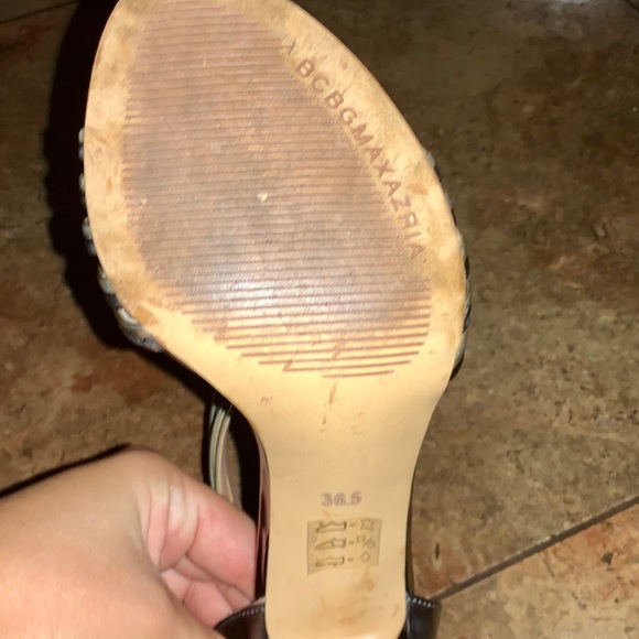 BCBGMaxAzria Strappy Gold and Silver pumps - Picture 8 of 8